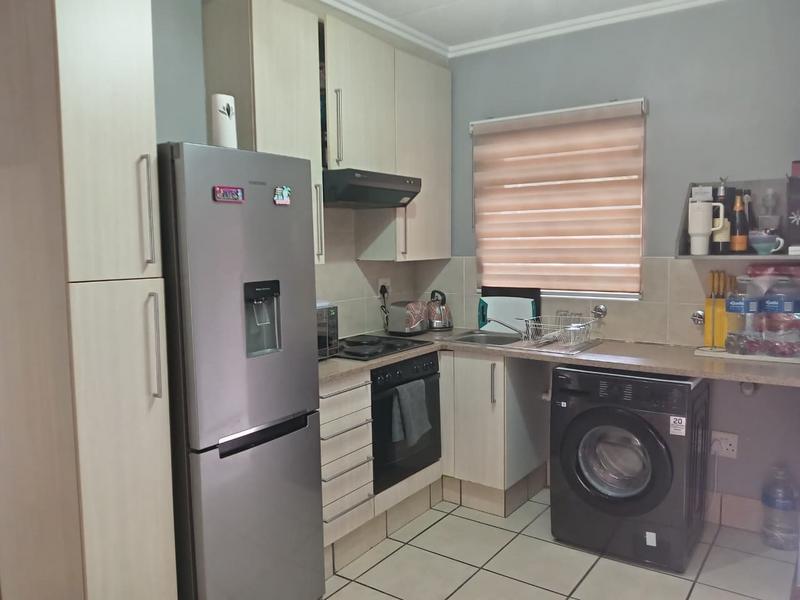 1 Bedroom Property for Sale in Beverley Gauteng