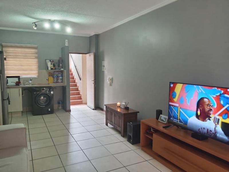 1 Bedroom Property for Sale in Beverley Gauteng