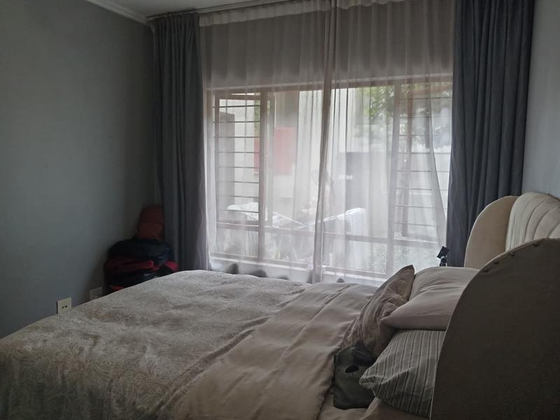 1 Bedroom Property for Sale in Beverley Gauteng