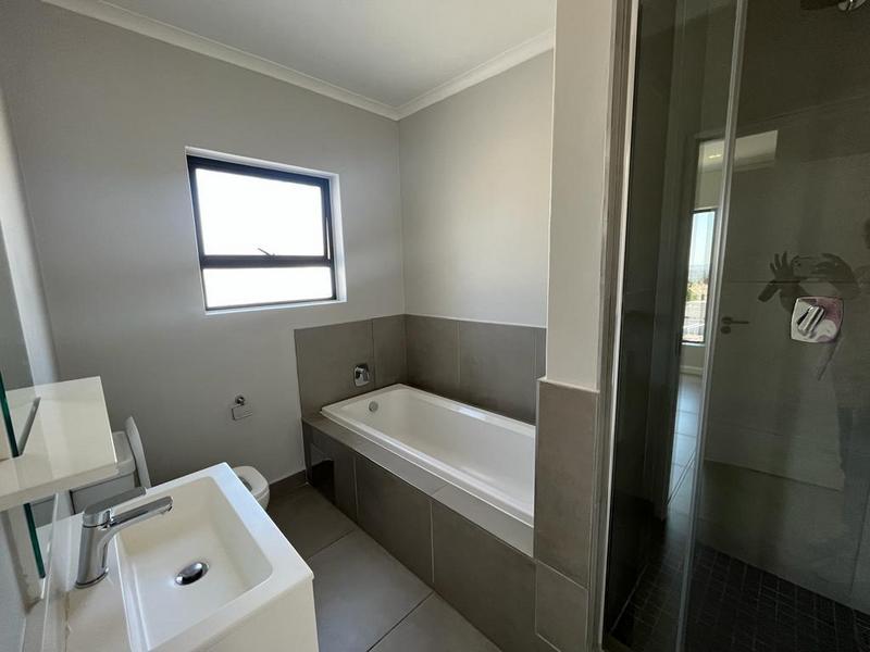2 Bedroom Property for Sale in Morningside Gauteng