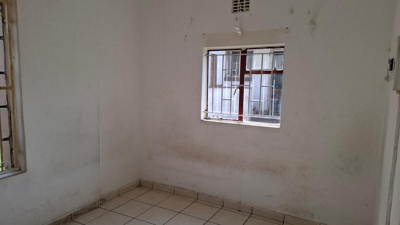 To Let 1 Bedroom Property for Rent in Germiston South Gauteng