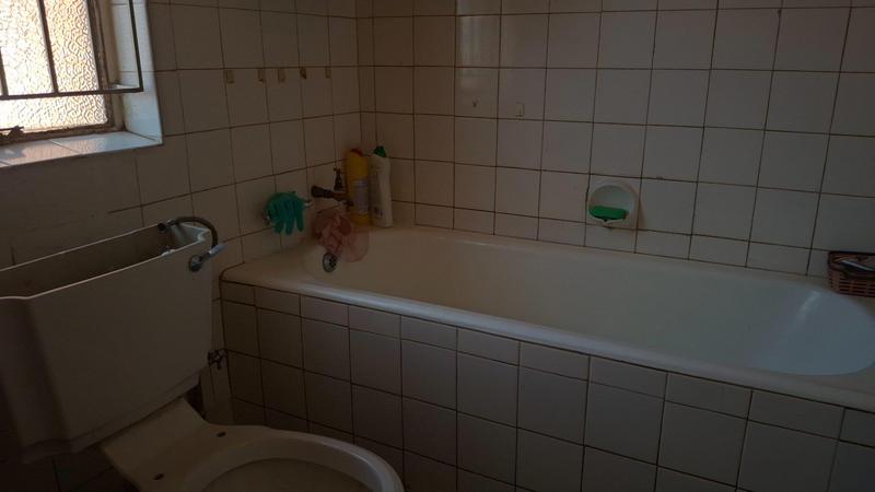 2 Bedroom Property for Sale in Kenilworth Gauteng