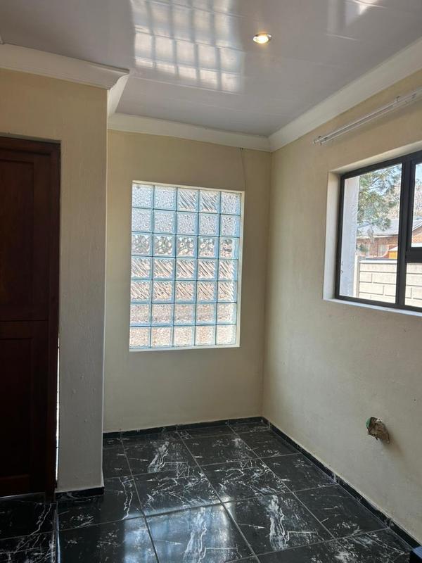 To Let 2 Bedroom Property for Rent in Birchleigh Gauteng