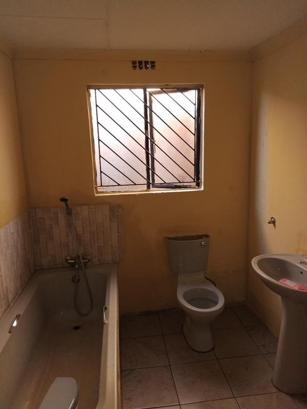To Let 1 Bedroom Property for Rent in Tlamatlama Gauteng