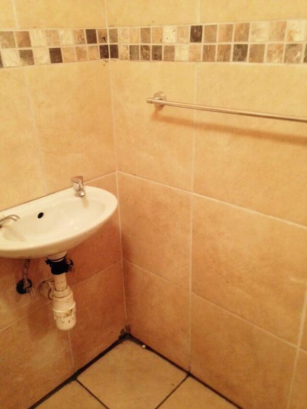 To Let 1 Bedroom Property for Rent in Clayville Gauteng