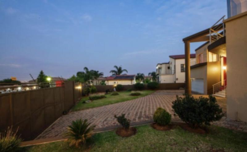 6 Bedroom Property for Sale in Meyersdal Gauteng