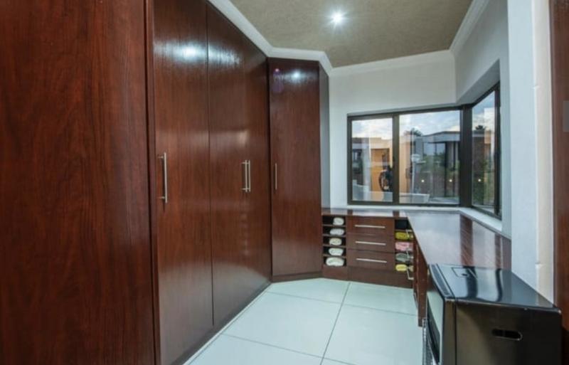 6 Bedroom Property for Sale in Meyersdal Gauteng