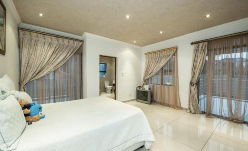 6 Bedroom Property for Sale in Meyersdal Gauteng