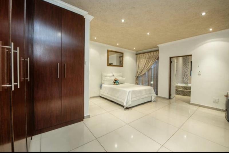 6 Bedroom Property for Sale in Meyersdal Gauteng