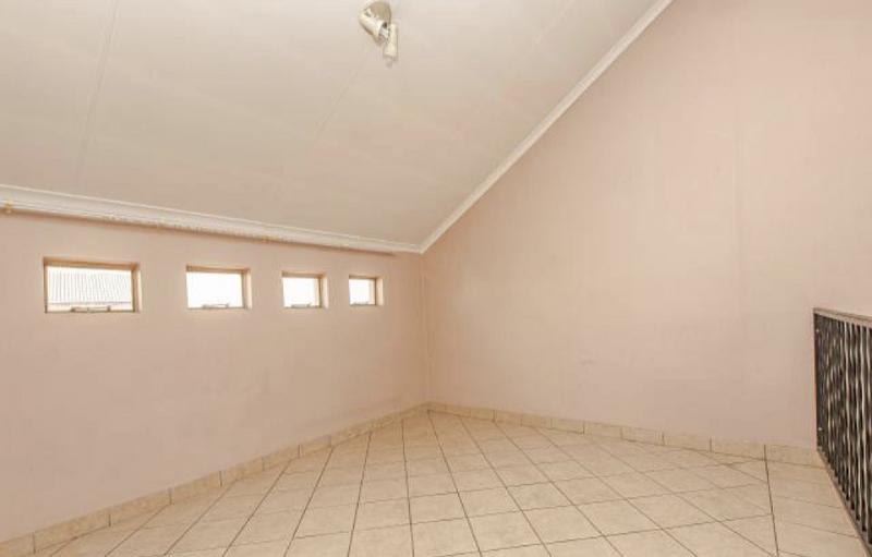 2 Bedroom Property for Sale in Country View Gauteng
