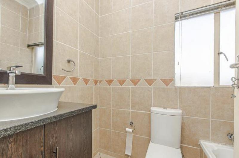 2 Bedroom Property for Sale in Country View Gauteng