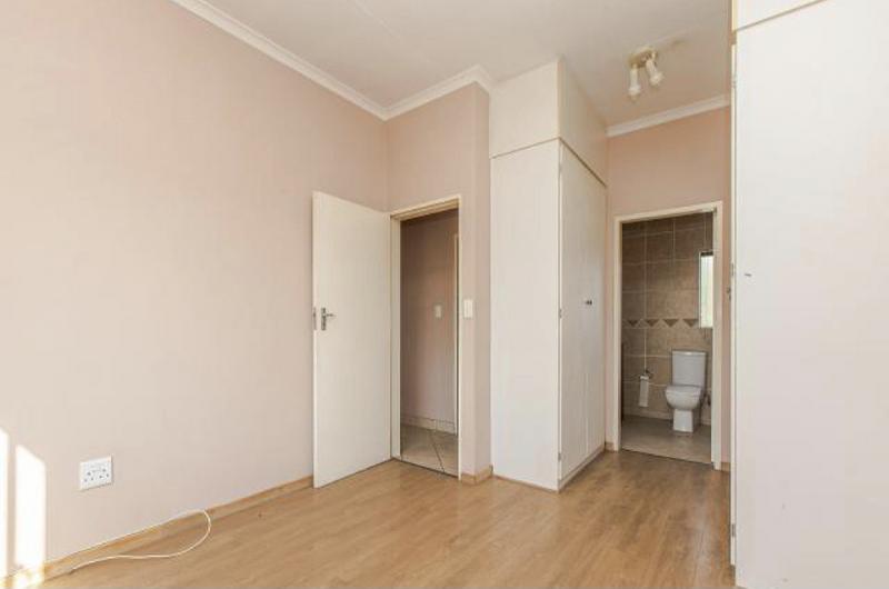 2 Bedroom Property for Sale in Country View Gauteng