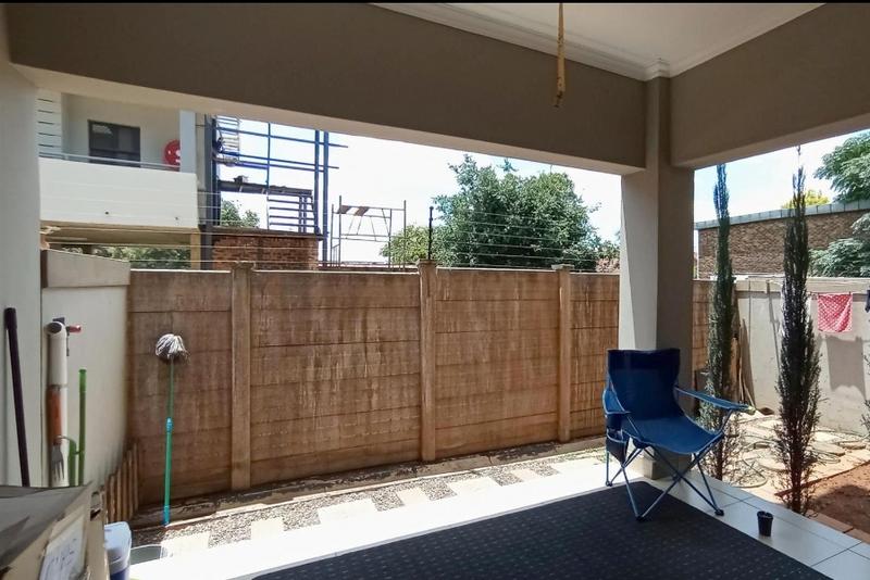 2 Bedroom Property for Sale in Pretoria North Gauteng