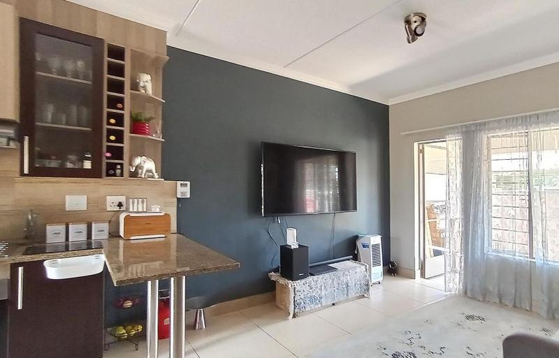 2 Bedroom Property for Sale in Pretoria North Gauteng
