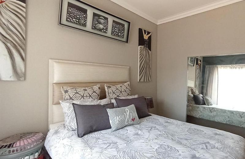2 Bedroom Property for Sale in Pretoria North Gauteng