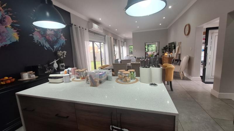 To Let 4 Bedroom Property for Rent in Midstream Estate Gauteng
