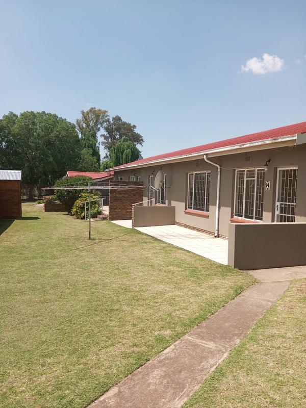 2 Bedroom Property for Sale in Paul Krugersoord Gauteng