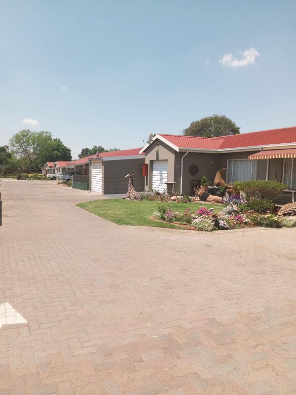 2 Bedroom Property for Sale in Paul Krugersoord Gauteng