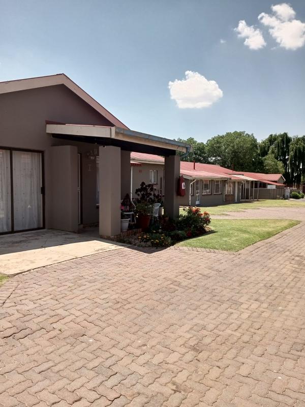 2 Bedroom Property for Sale in Paul Krugersoord Gauteng