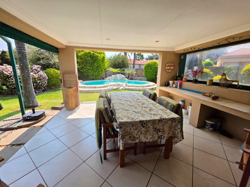 3 Bedroom Property for Sale in Glen Marais Gauteng