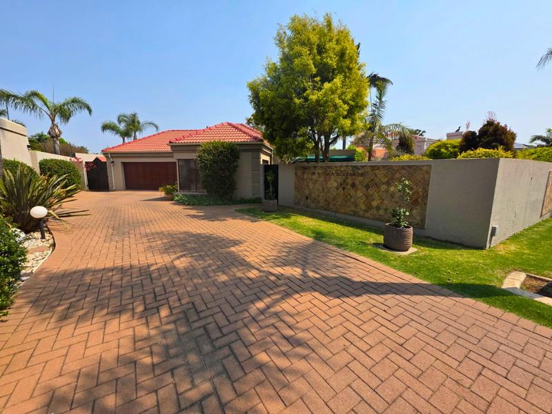 3 Bedroom Property for Sale in Glen Marais Gauteng