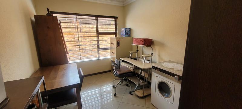 3 Bedroom Property for Sale in New Redruth Gauteng