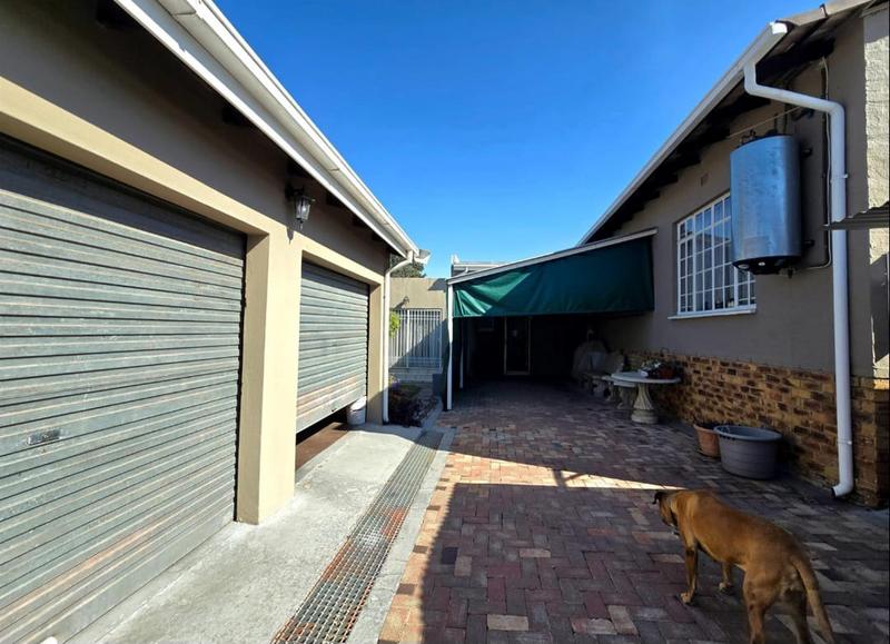 3 Bedroom Property for Sale in Suideroord Gauteng