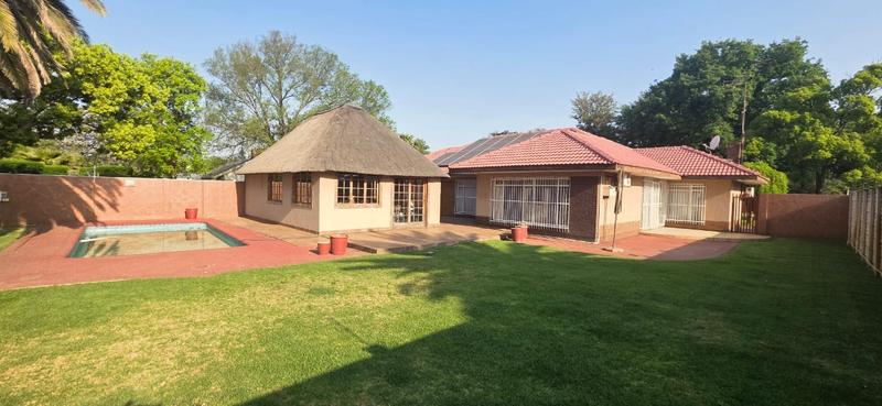 5 Bedroom Property for Sale in Arcon Park Gauteng