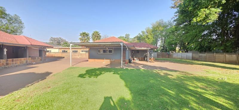 5 Bedroom Property for Sale in Arcon Park Gauteng
