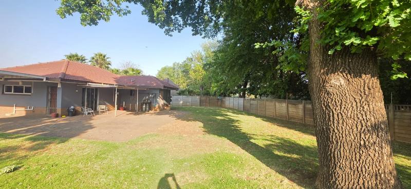 5 Bedroom Property for Sale in Arcon Park Gauteng