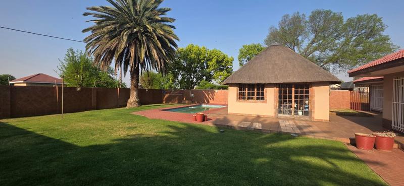 5 Bedroom Property for Sale in Arcon Park Gauteng