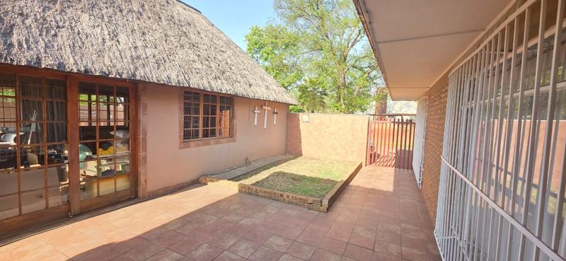 5 Bedroom Property for Sale in Arcon Park Gauteng