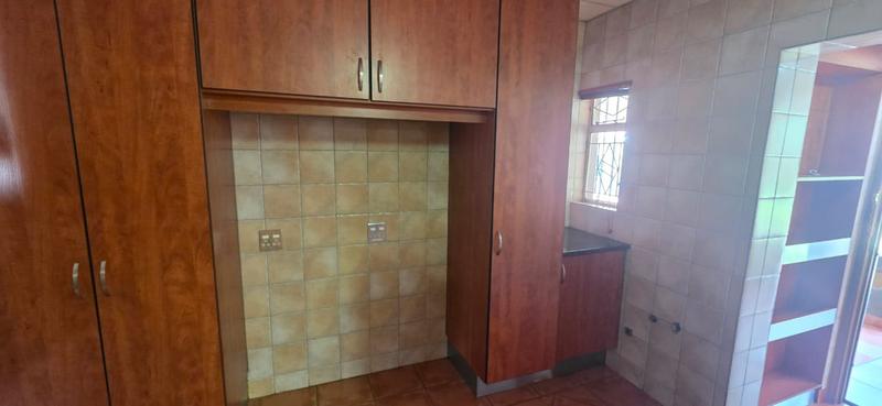 5 Bedroom Property for Sale in Arcon Park Gauteng