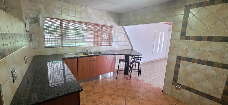 5 Bedroom Property for Sale in Arcon Park Gauteng