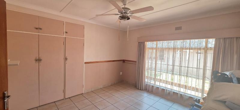 5 Bedroom Property for Sale in Arcon Park Gauteng