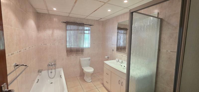 5 Bedroom Property for Sale in Arcon Park Gauteng