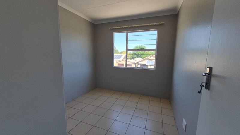 3 Bedroom Property for Sale in Eldoraigne Gauteng