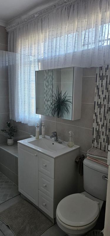 1 Bedroom Property for Sale in Bedford Park Gauteng