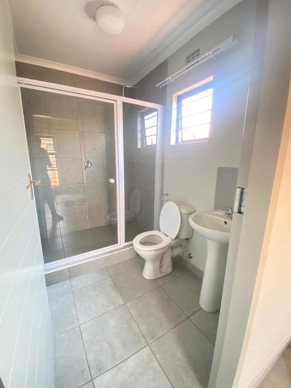 To Let 3 Bedroom Property for Rent in Protea Glen Gauteng