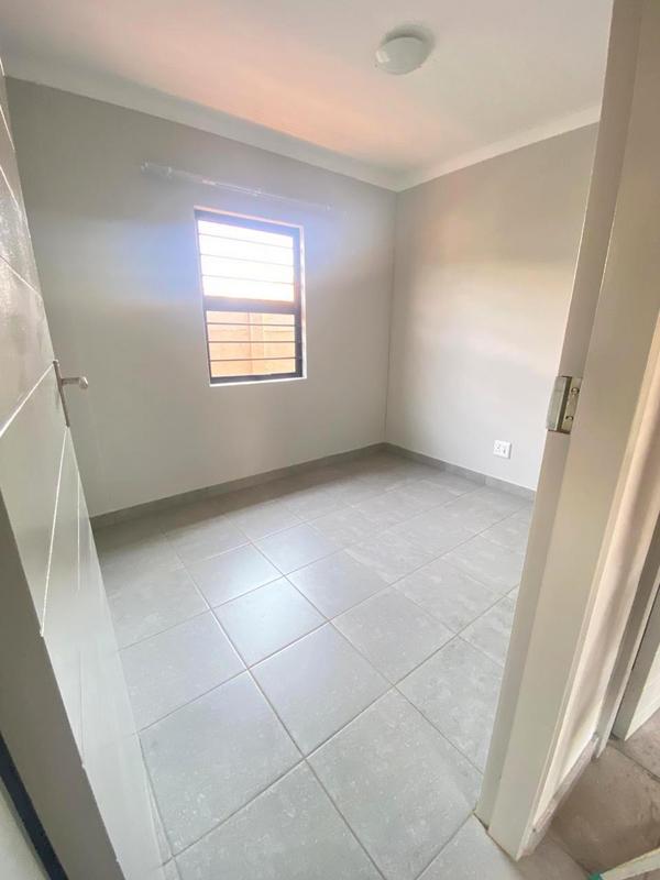 To Let 3 Bedroom Property for Rent in Protea Glen Gauteng