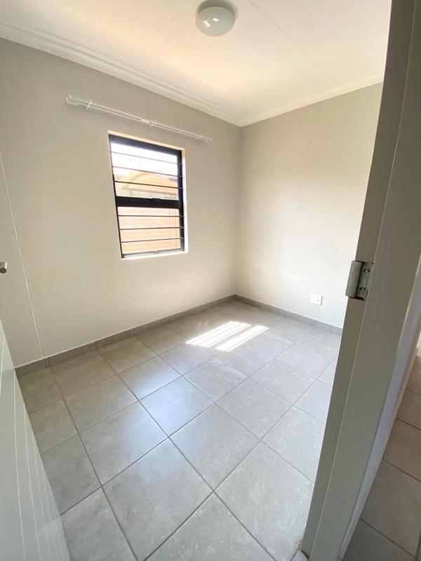 To Let 3 Bedroom Property for Rent in Protea Glen Gauteng