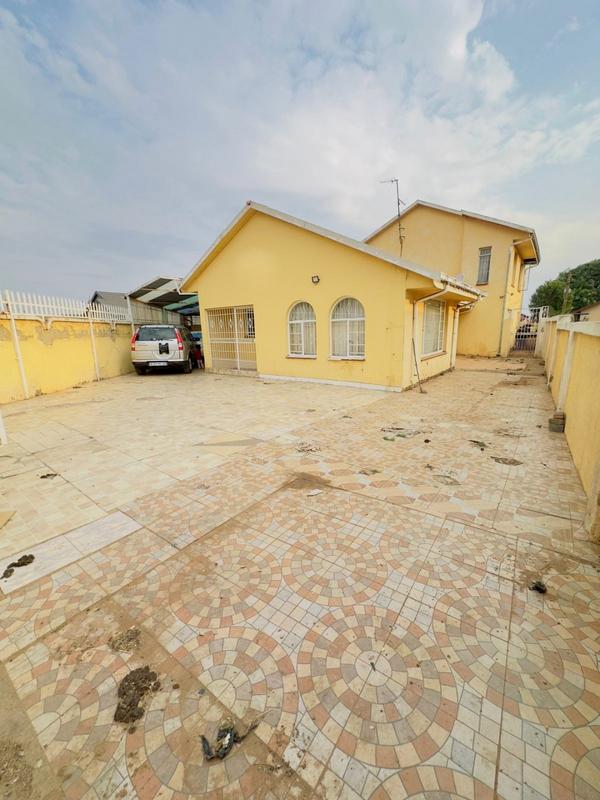 3 Bedroom Property for Sale in Zakariyya Park Gauteng