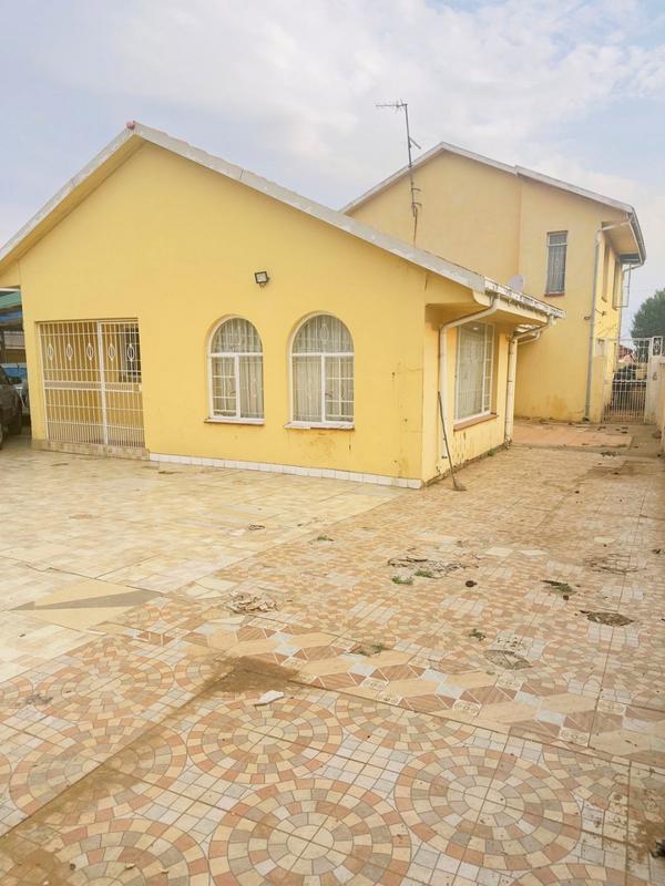 3 Bedroom Property for Sale in Zakariyya Park Gauteng