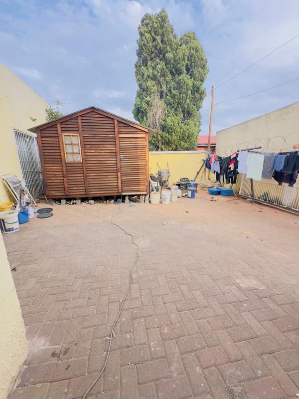 3 Bedroom Property for Sale in Zakariyya Park Gauteng