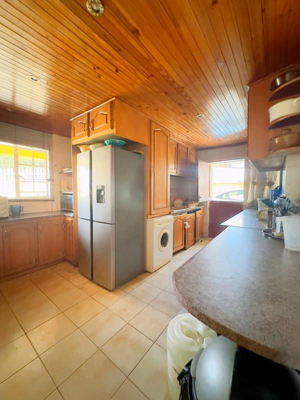 3 Bedroom Property for Sale in Zakariyya Park Gauteng