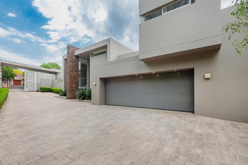 5 Bedroom Property for Sale in Bedfordview Gauteng