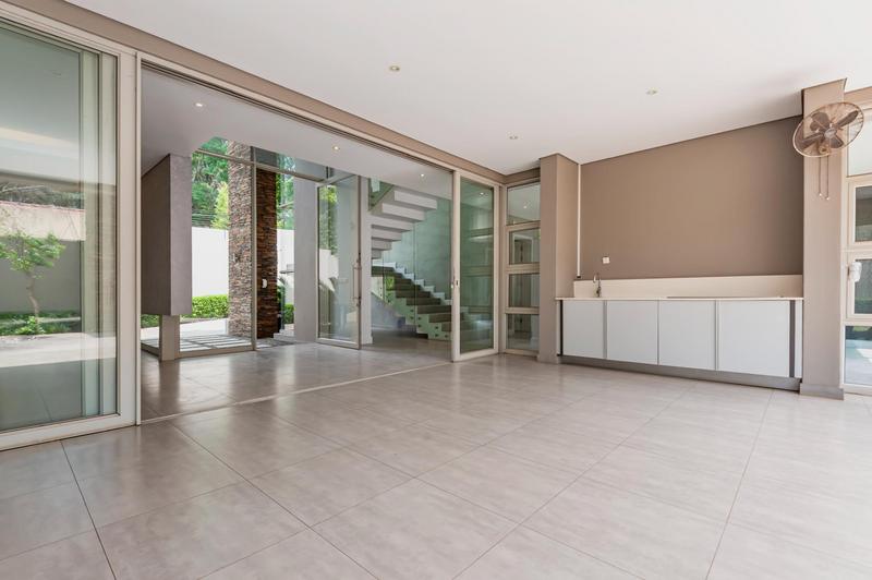 5 Bedroom Property for Sale in Bedfordview Gauteng