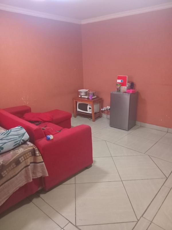 8 Bedroom Property for Sale in Tembisa Central Gauteng