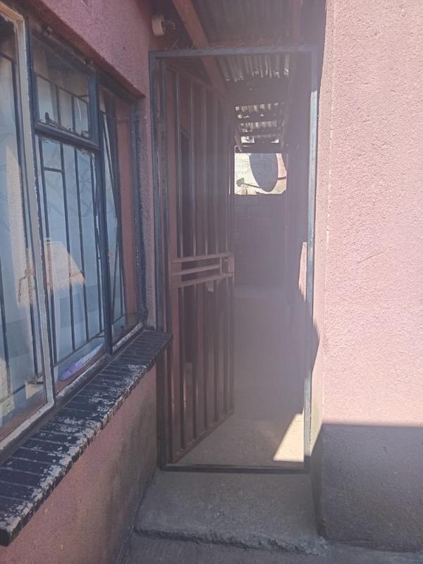 8 Bedroom Property for Sale in Tembisa Central Gauteng