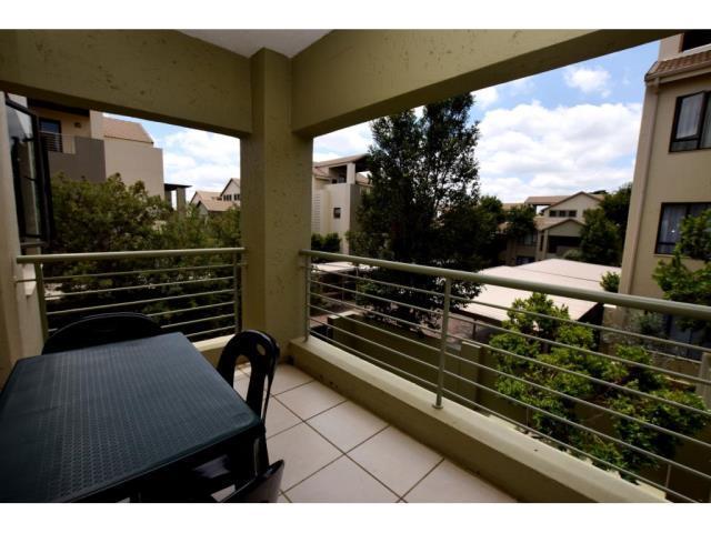 To Let 1 Bedroom Property for Rent in Bryanston Gauteng